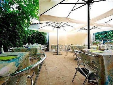 Logis Hotel Restaurant Metropole 미랑드 외부 사진